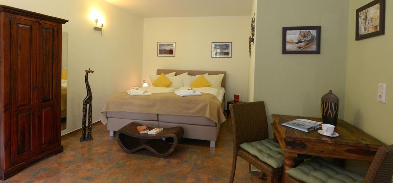 Hotel-Pension Mandy - Adults Only Senftenberg Exterior photo